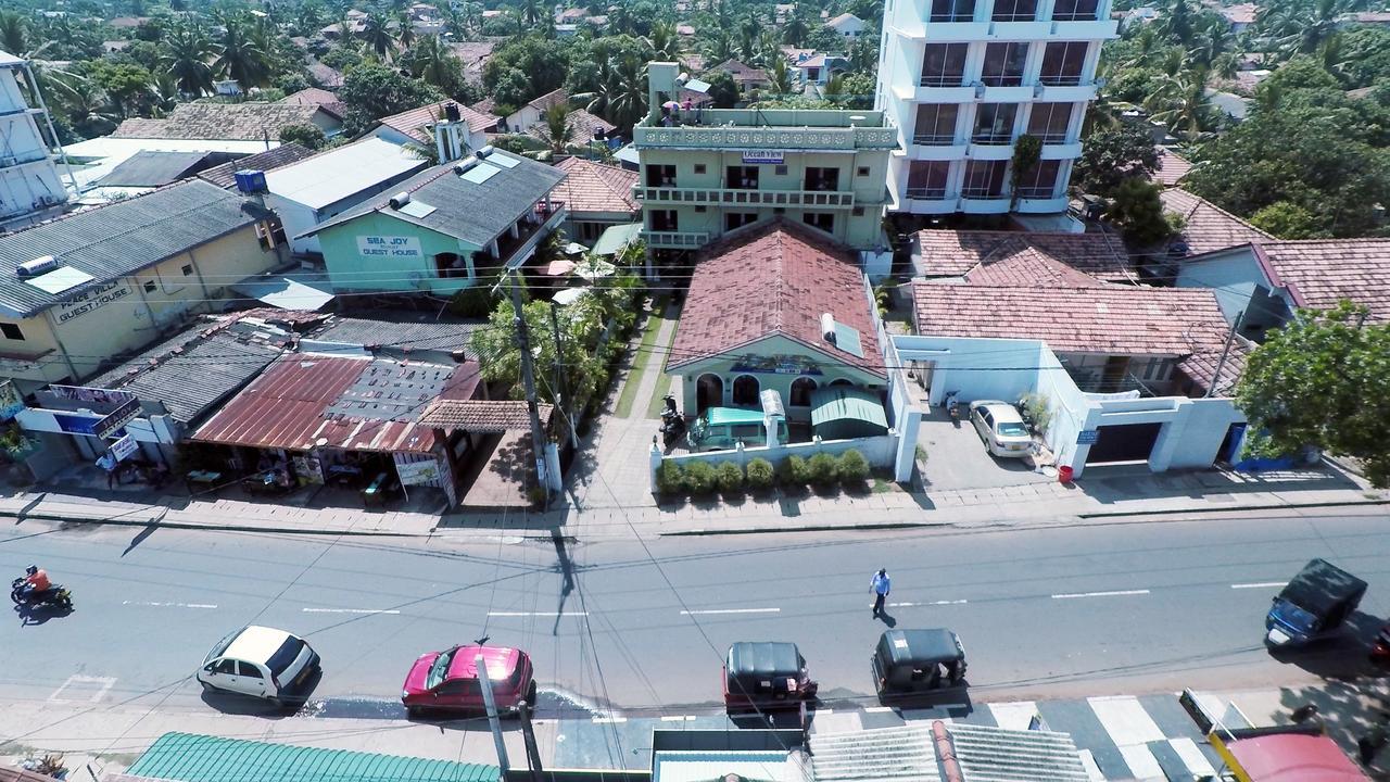 Ocean View Tourist Guest House At Negombo Beach Exterior photo